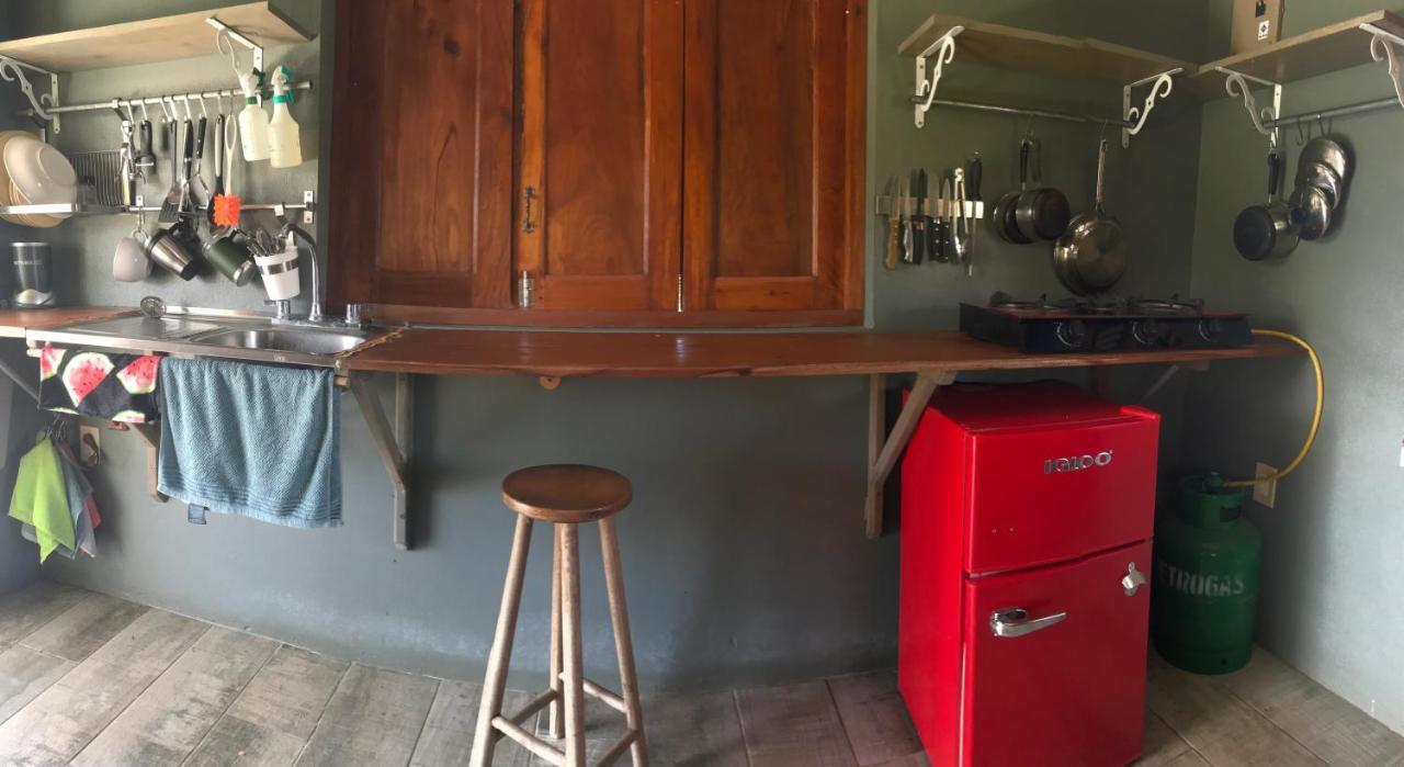 Brig Bay La Casa Naranja酒店 外观 照片